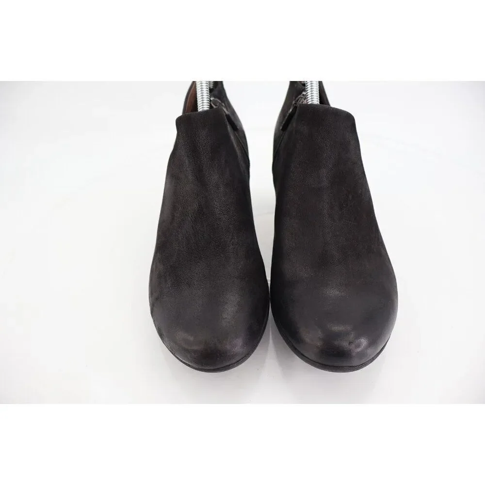 Dansko Women's Raina Bootie Size 39 8.5 Round Heel Black Nubuck Leather Shoes